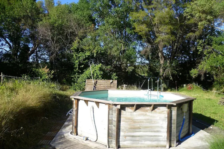 Pool 5 of 6