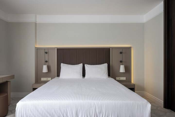 Room 18 of 63