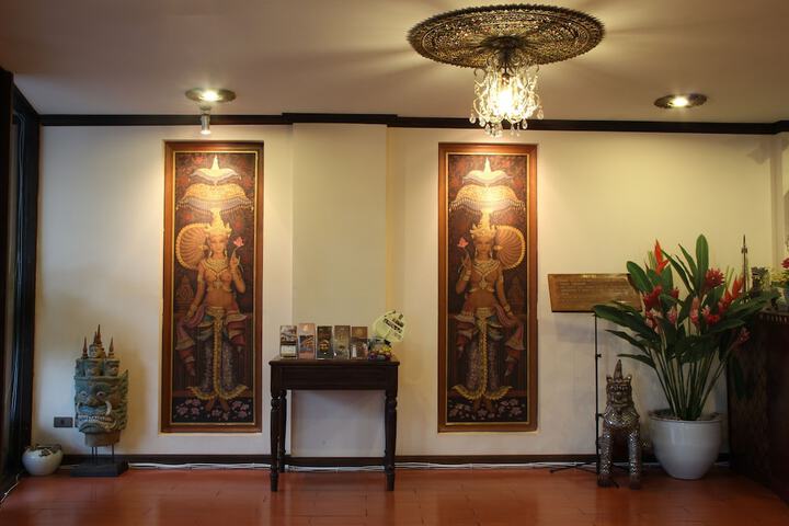 Ballroom/Hall 29 of 34