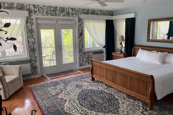 Room 11 of 50