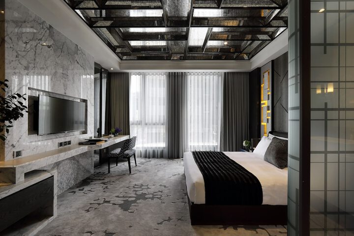 Room 14 of 109