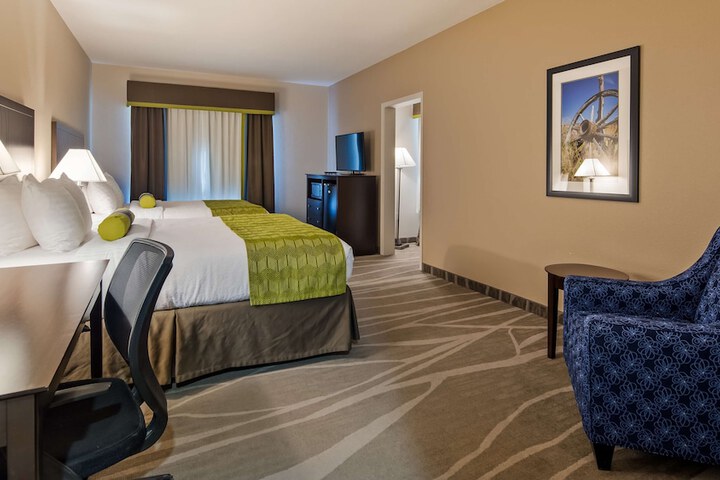 Room 8 of 21