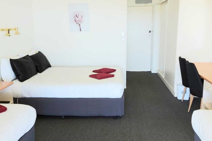 Room 19 of 53