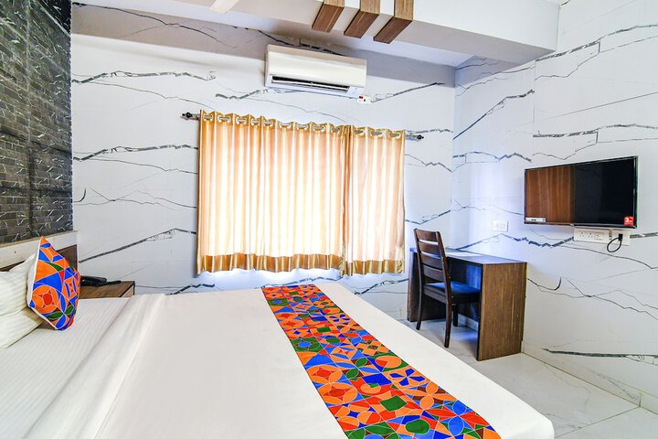 Room 22 of 28