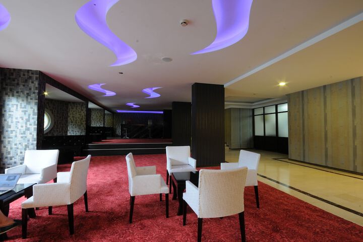 Hotel Interior 7 of 47