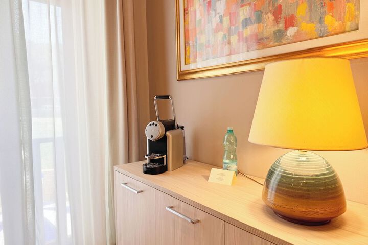 Room 47 of 145