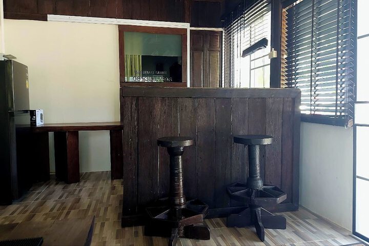Room 33 of 83