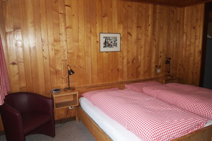 Room 11 of 42
