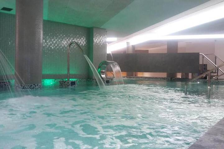 Hotel Pool