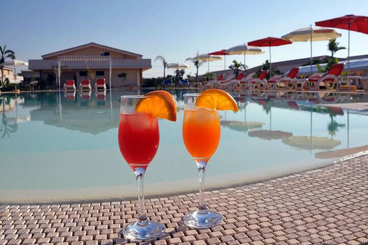 Pools & Facilities