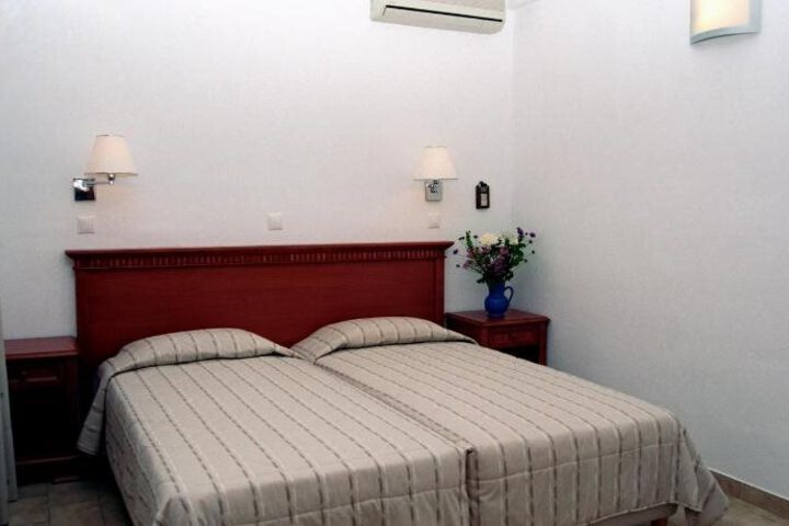 OLYMPIA VILLAGE HOTEL