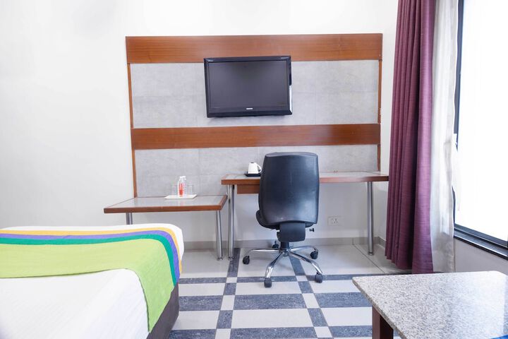 Room 15 of 29