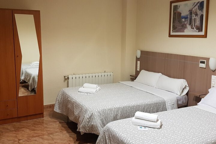 Room 15 of 38