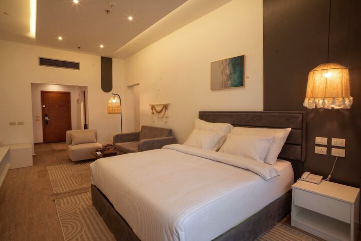 Room 50 of 146