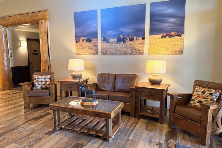 Entrance & Lobby