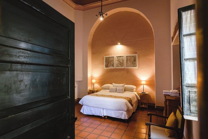 Room 35 of 110