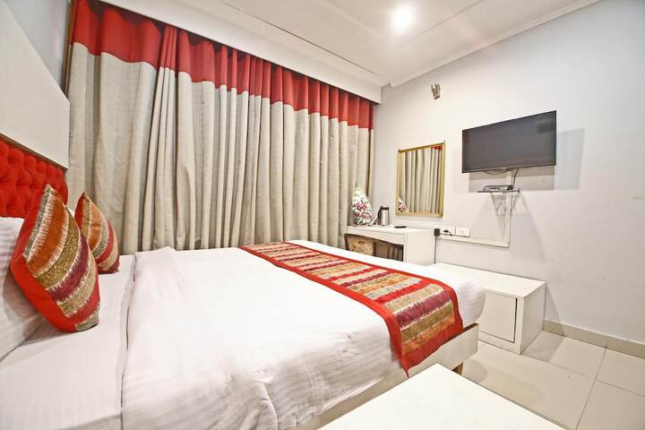 Room 7 of 42