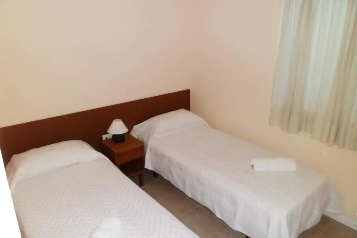 Room 3 of 11