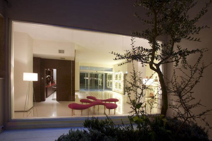 Hotel 75 of 93
