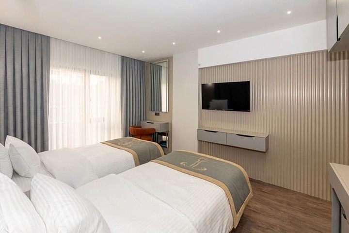 Room 41 of 74