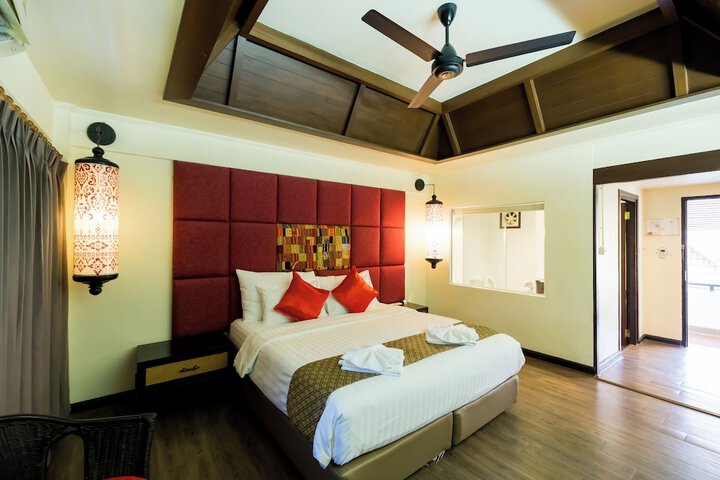Room 55 of 143