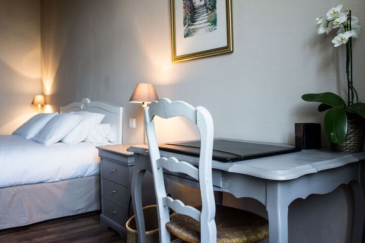 Hôtel de France - Hôtel de charme en Provence in Saint-Maximin-la-Sainte-Baume
