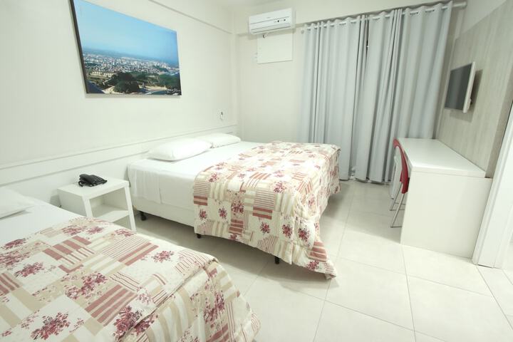 Room 10 of 26