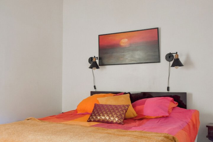 Room 25 of 320