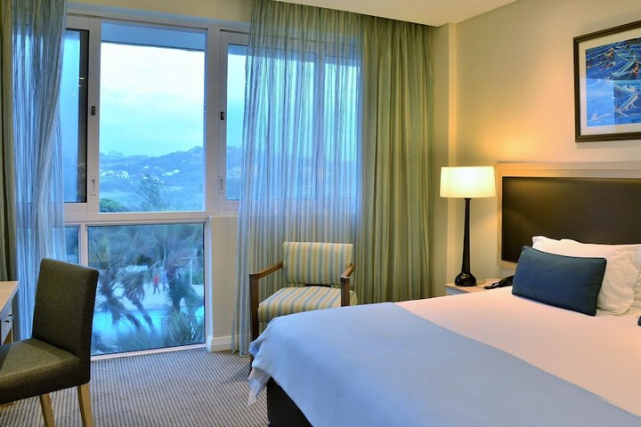 Room 92 of 343