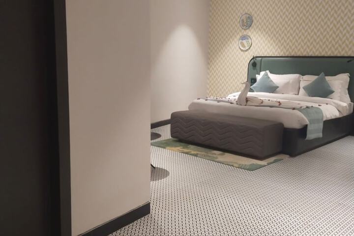 Room 21 of 47