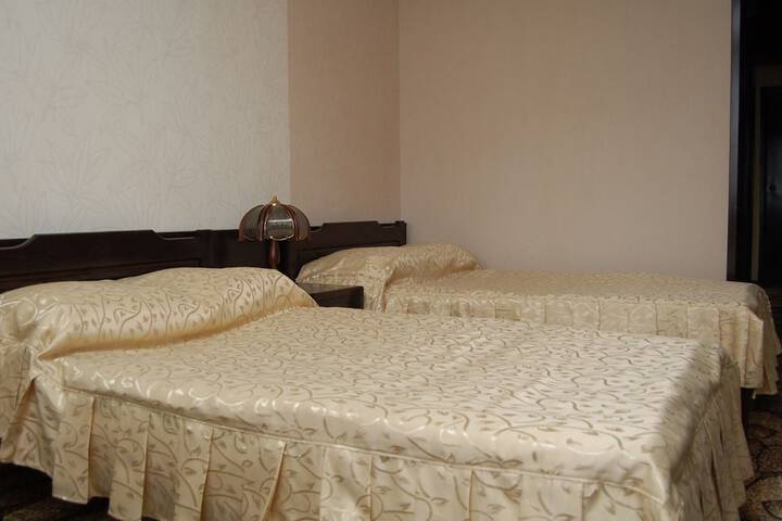 Room 3 of 18