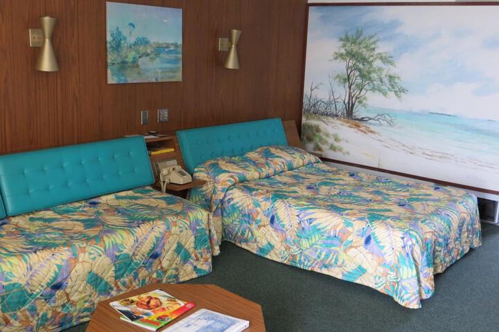 Room 15 of 40