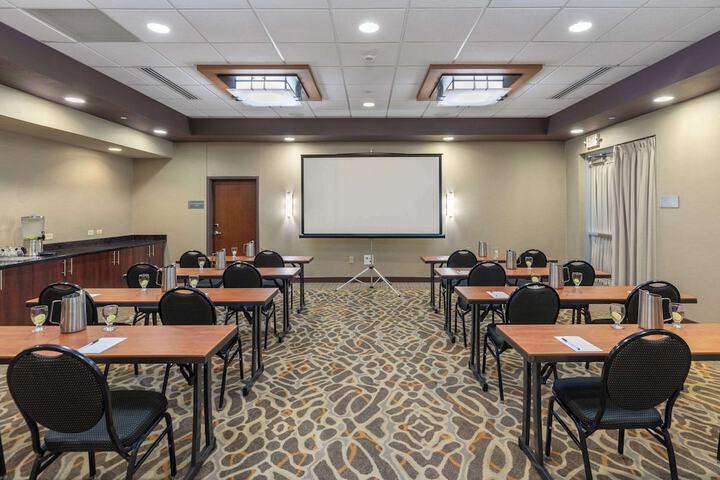 Meeting facility