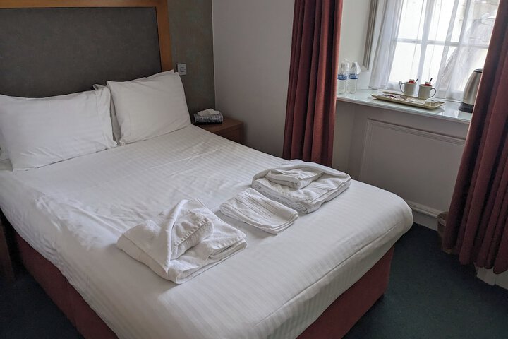 Room 12 of 35
