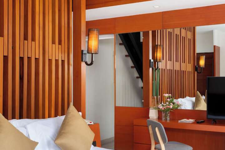 Room 43 of 188