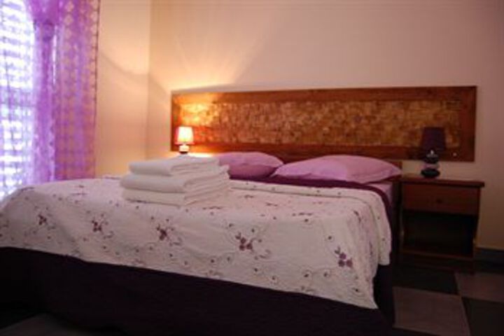 Room 16 of 24