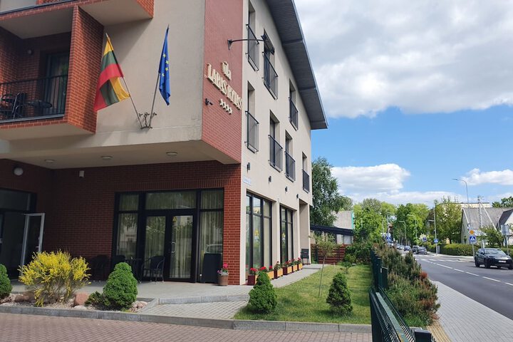 Hotel 48 of 50