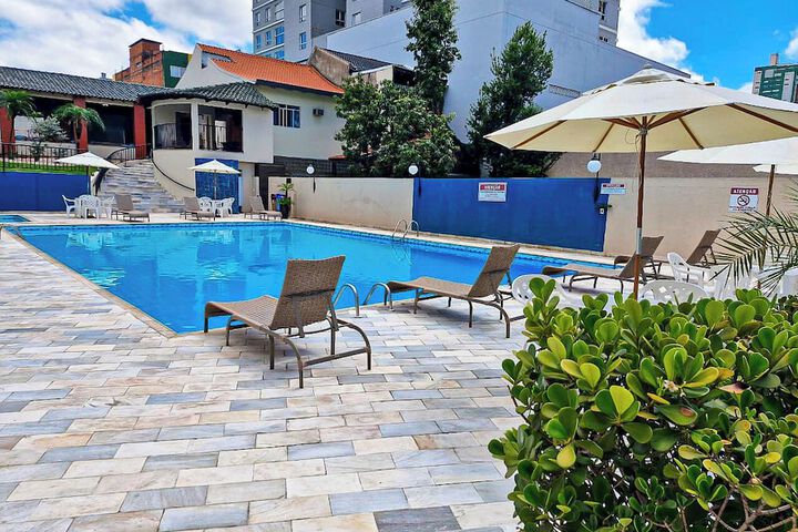 Pool 49 of 77
