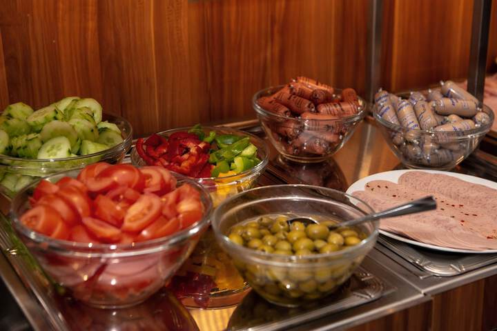 Breakfast buffet