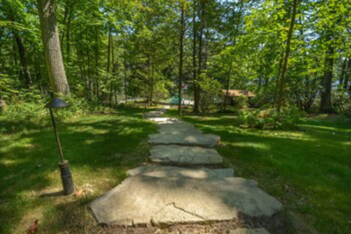 Property Grounds 28 of 43