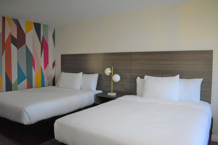 Accessible 2 Queen Beds (3 of 10)
