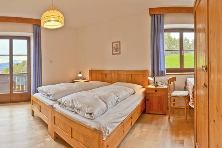Room 7 of 22