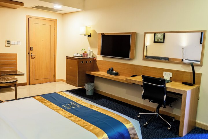 Room 26 of 79