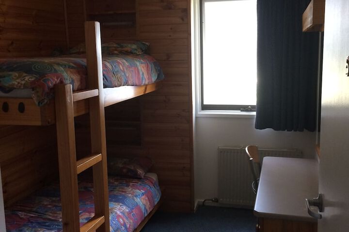 Room 2 of 48