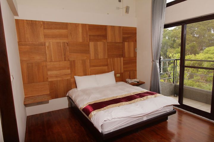 Room 22 of 44