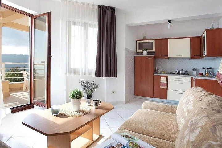 Room 2 of 13