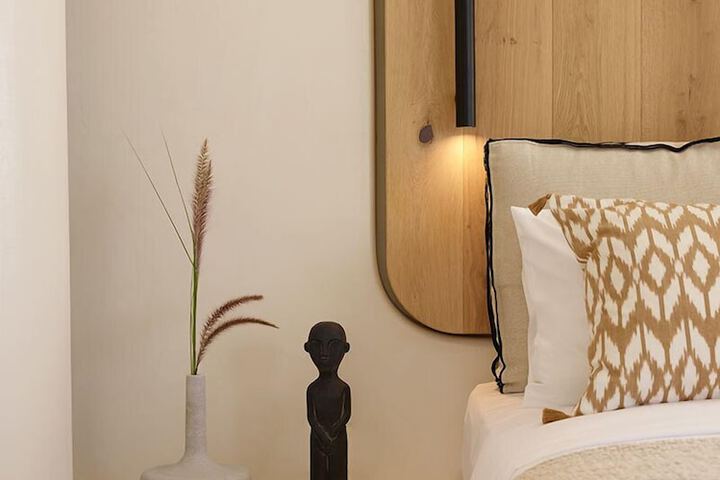 Room 3 of 60