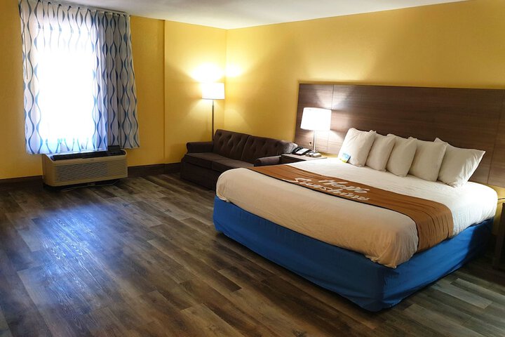 1 King Bed Mobility Accessible (7 of 16)