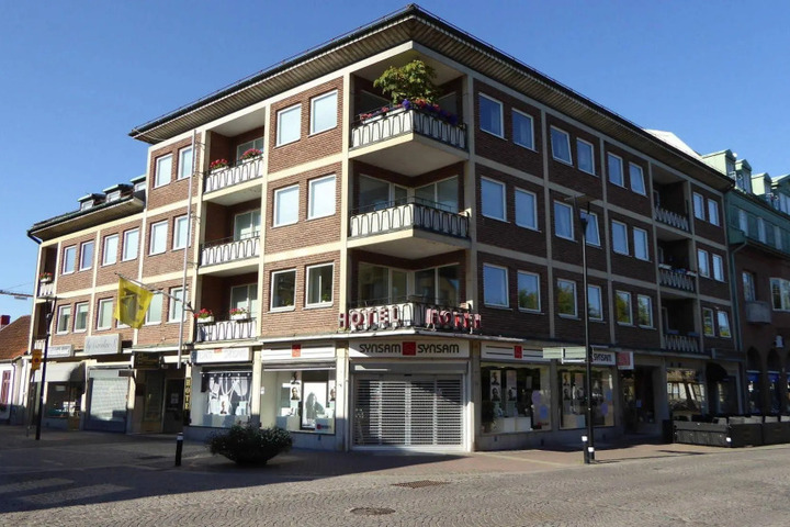 HOTEL CONTINENTAL
