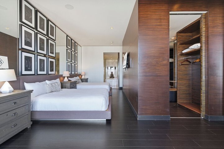 Room 15 of 218